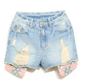 Short feminino jeans rasgado - Bandeira Americana